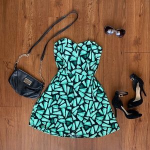 Candie’s Strapless Green/Black Dress